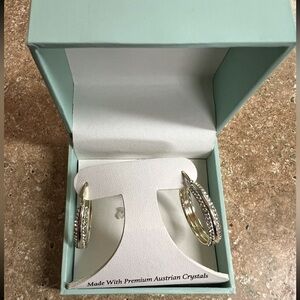 NEW SOFIA JAMES NEW YORK WOMENS LOOP SILVER EARRING